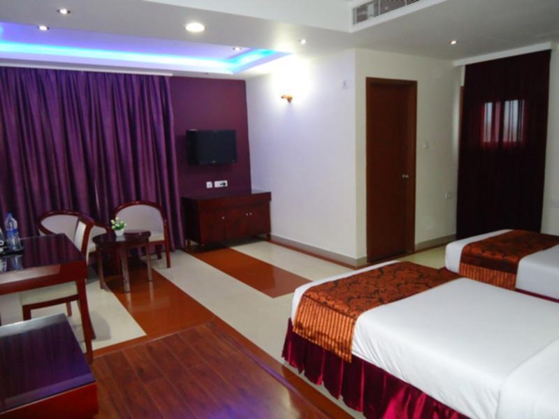 Hotel Hiton Perintalmanna Exterior photo