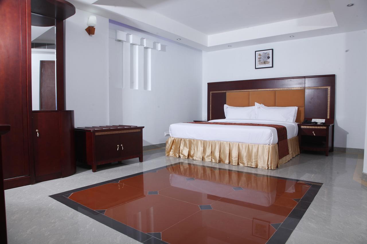 Hotel Hiton Perintalmanna Room photo